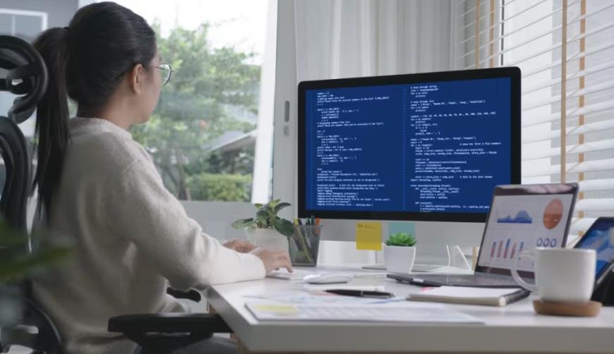 红岗区企业数字化解决方案：机器学习赋能商业模式升级的核心路径
